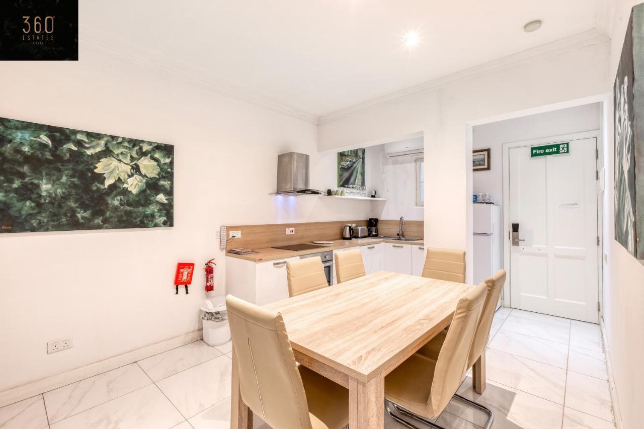 Mesmerising Views For A 2Br Apt In The Capital By 360 Estates バレッタ エクステリア 写真